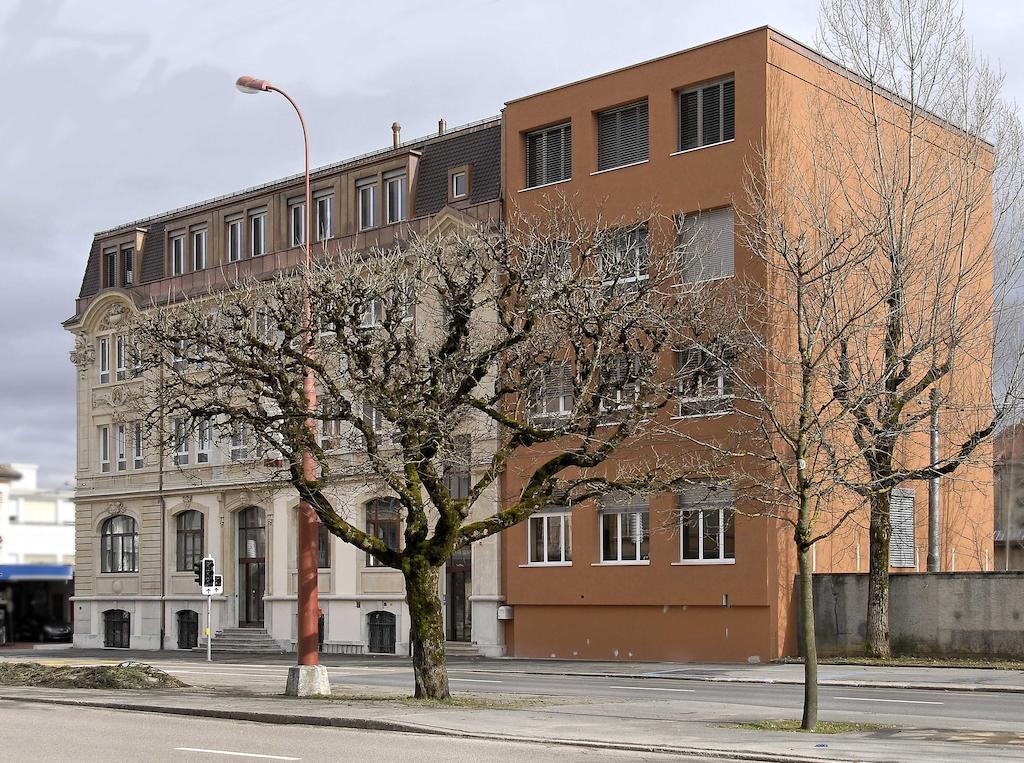 Hebergement Du Pod La Chaux De Fonds Bagian luar foto